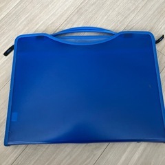 マルチファイルポーチの画像