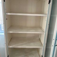 食器棚の画像