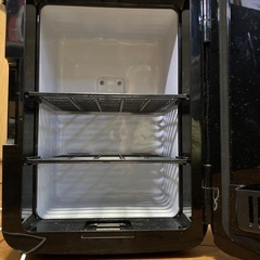 ニトリ ペルチェ式パーソナル冷蔵庫 8L の画像