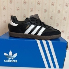 【未使用✨️】子供用靴adidasの画像
