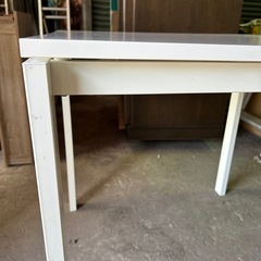 IKEA ダイニングテーブル　の画像