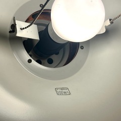 【武蔵小山店】 TOSHIBA ペンダントライト 天井照明 吊り下げ照明 ヴィンテージ照明 昭和レトロ インダストリアル照明 吊り下げランプ トグルスイッチ ライト ペンダントランプ Toshiba pendant lamp vintage retro ceiling light industrial light の画像