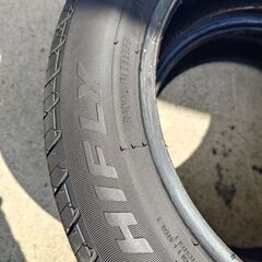 ラジアルタイヤ 165/65R15 タイヤのみの画像