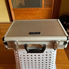 アルミ工具箱の画像