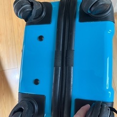 無料譲ります　スーツケース　キャリーケース　ファスナー式　保管袋付き　ジャンク品　の画像