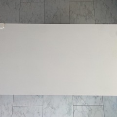 IKEA テーブル　早い方優先の画像