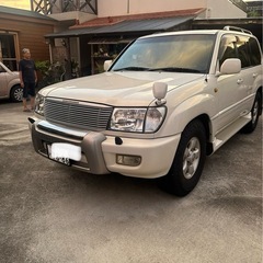 トヨタ 110 ランドクルーザーの画像
