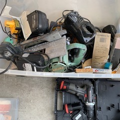 工具　現状　まとめ　バッテリー　充電器　ドライバー　などの画像