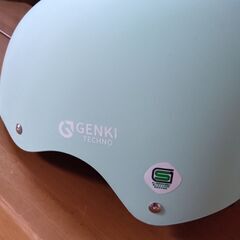 子供ヘルメット　54-58cm 未使用の画像