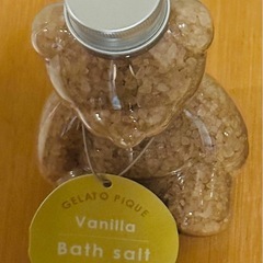 【ジェラートピケ】くまボトル入り　バスソルト　ノベルティ　バニラの香り　ジェラピケ　非売品の画像