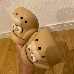 スリーコインズ　犬　キッズ　サンダル　14〜14.5cmベージュ　人気完売の画像