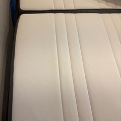 【綺麗】IKEAベット　マットレス付き　
クイーンサイズ　195㎝×160cm　の画像