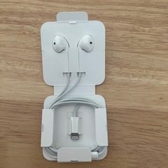 ［取引終了］iPhone イヤホンの画像