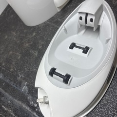 【スチームアイロン】【東芝】クリーニング済み【管理番号10208】野の画像