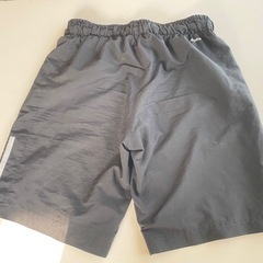 adidasハーフパンツ150cm の画像