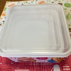ドーナツ＆ケーキ柄収納容器4点セットの画像