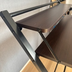 【無償】富士貿易製モニター台付折りたたみデスクの画像