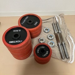 筋トレ道具 ダンベル、筋トレ椅子の画像