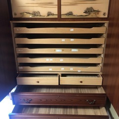 桐タンスの画像