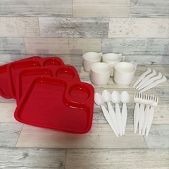 ピクニックバスケット プラ食器セット 4人分の画像