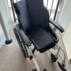 ✨美品✨折り畳み式　車椅子　ウルトラシリーズの画像