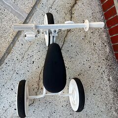 三輪車の画像