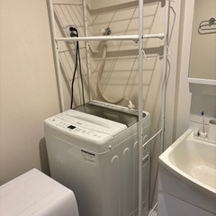 洗濯機上収納ラックの画像