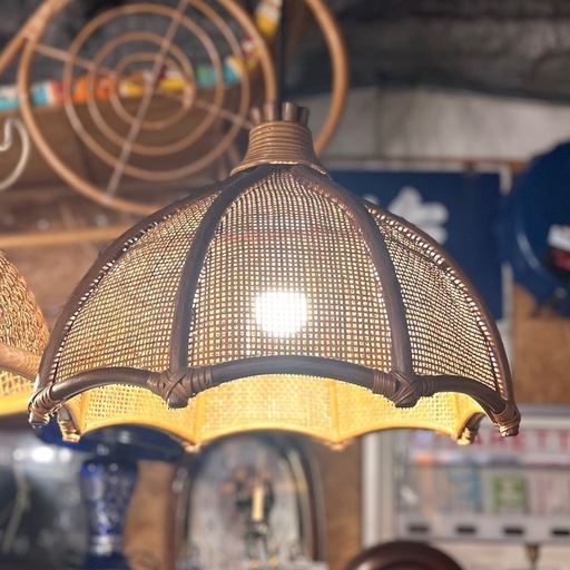 《売約済》【武蔵小山店】  ラタン ランプシェード レトロ ランプ ライト 籘 籐家具 昭和レトロ 天井 照明