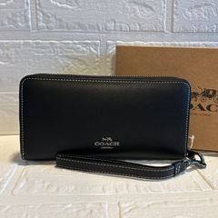 コーチ　アウトレット　新品　長財布の画像