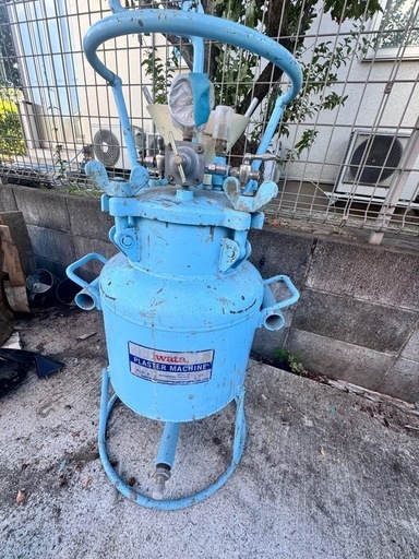 iwata セメントフィーラー吹付機　PLS-21型