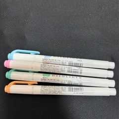 新品未使用　蛍光ペン４本の画像