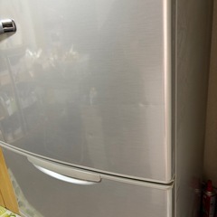 【値下げ中】AQUA2016年製　ノンフロン冷凍冷蔵庫3ドアの画像