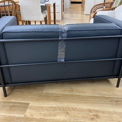 【軽トラ90分貸し出しサービス】アーバン通商　コルビジェ風ソファの画像