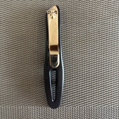 斜め刃仕様の爪切りの画像