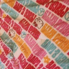 ダブルサイズ￥500キティちゃんコンフォーターの画像