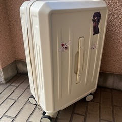 スーツケース　機内持ち込み可の画像