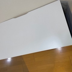 お取引中）幅80 cm デスク ホワイト 軽量　コンソールの画像