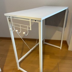 お取引中）幅80 cm デスク ホワイト 軽量　コンソールの画像
