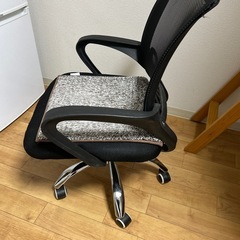回転式椅子の画像