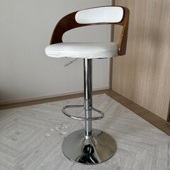 【美品・無料】カウンターチェア 木製バーチェア 回転 昇降式の画像