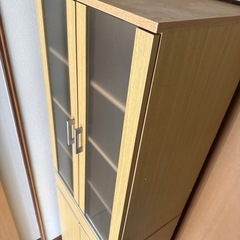 食器棚の画像
