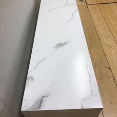 大理石調 テレビボード ローボード 幅140cm ホワイト 引き出し収納付 AVボード TV台 テレビラック モダンデザイン 【糸島市内 送料無料】88165-5-005の画像