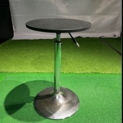 昇降式バーテーブルの画像