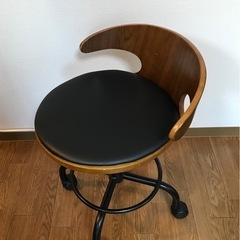 キャスター付き　ラウンドスツールの画像