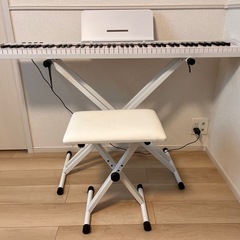 電子ピアノの画像