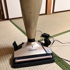 コードレス掃除機　パナソニック　MC-BU110Jの画像