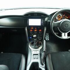 【軽量ボディとFRレイアウトで純粋な走りの楽しさを追求したピュアスポーツカー🚗✨】 今回は【トヨタ ８６ 　ＧＴ　リミテッド】を紹介！の画像
