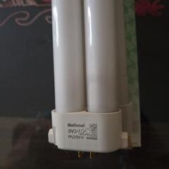 新品未使用27w コンパクト型蛍光灯の画像