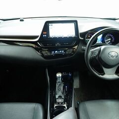 人気のSUV車です🌟《 トヨタ C-HR  G 》気になったらお問い合わせください🌈の画像