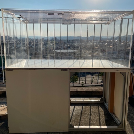 アクリル水槽